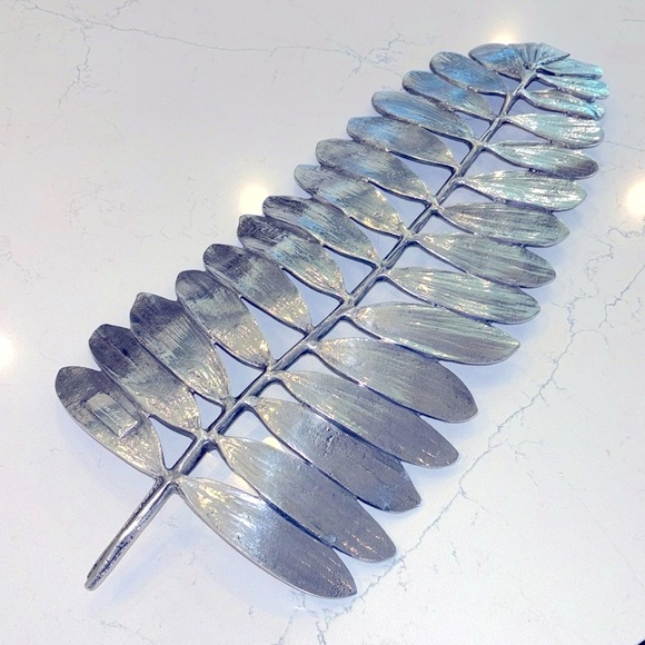 Michael Aram Silver Palm Leaf Signed tray centerpiece large - Picture 2 of 7